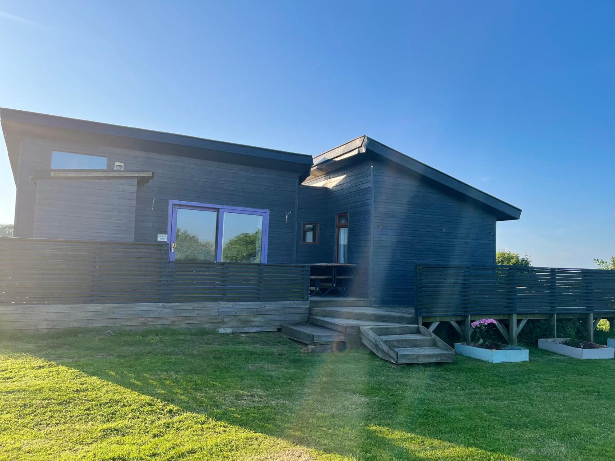 Tamarisk Cabin Bude Exterior photo
