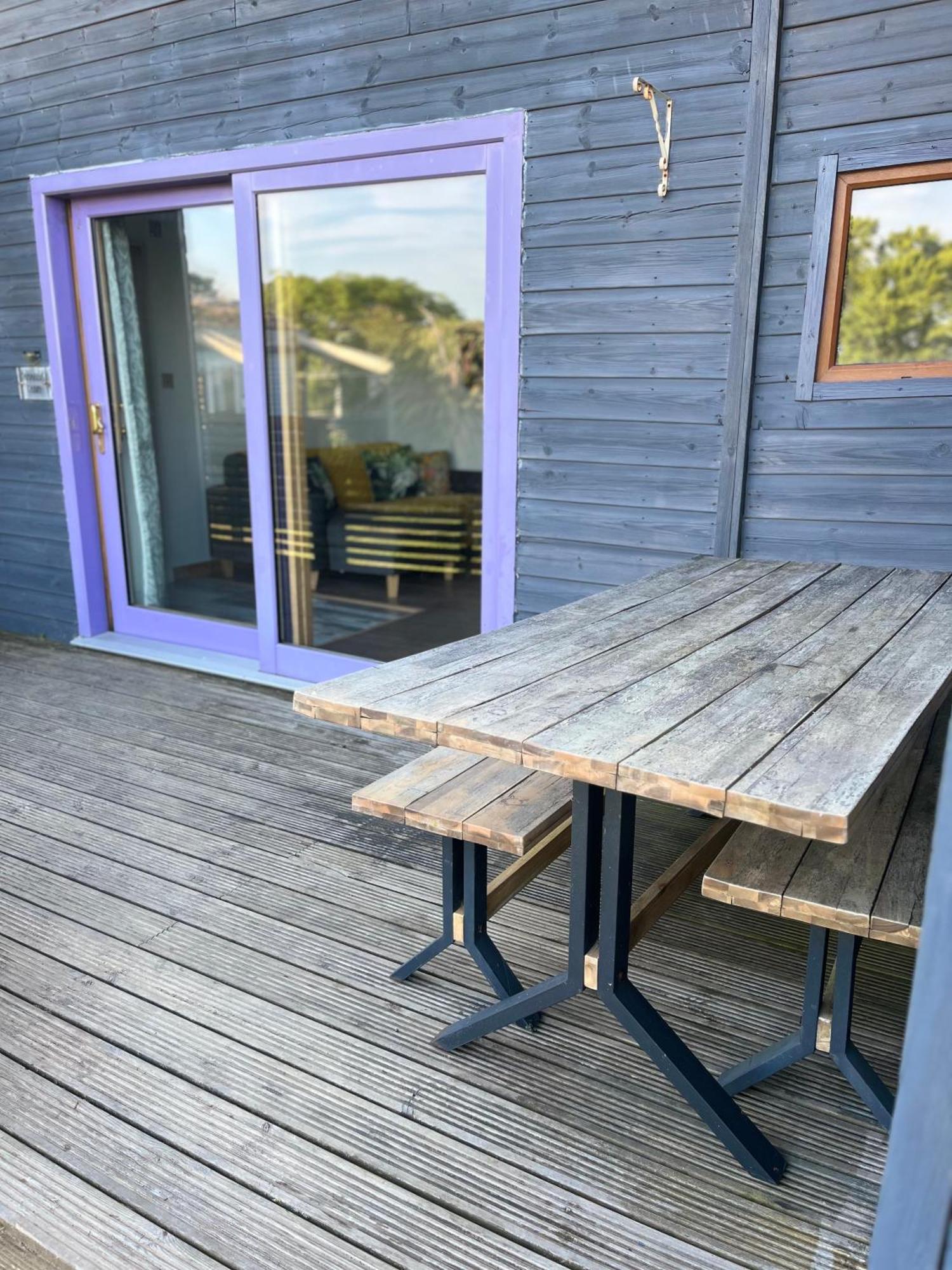 Tamarisk Cabin Bude Exterior photo